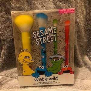 Sesame Street Make-Up Brushes
